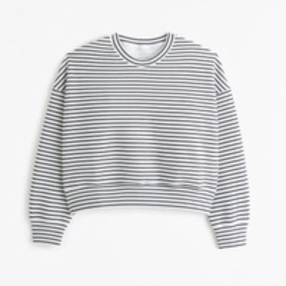 Abercrombie YPB neoKNIT Relaxed Crew - Size M - Picture 1 of 5